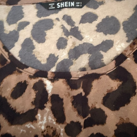 SHEIN leopard print blouse size small in excellent like-new condition - Picture 4 of 6